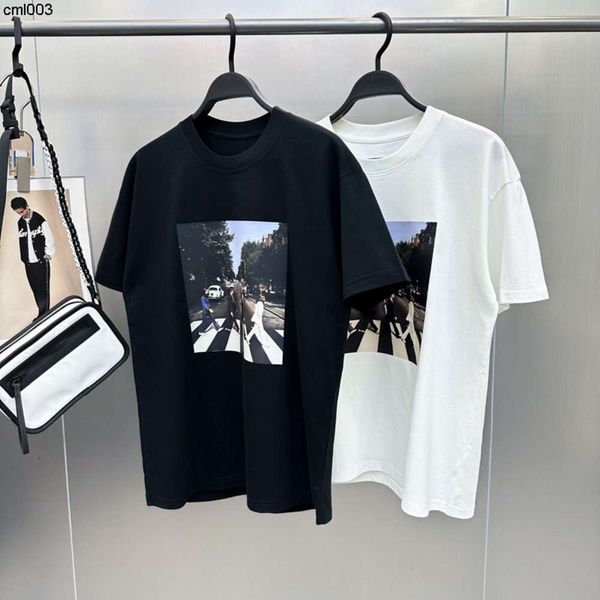 Nueva marca de moda para hombre Camiseta en blanco y negro Tendencia de manga corta Juventud suelta Algodón puro BV0V