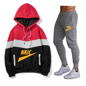 Nieuwe heren gym tracksuit 2 -delige set hiphop sportkleding mode hoodies sweatsuit joggen casual pak mannelijke fitness hardloop kleding