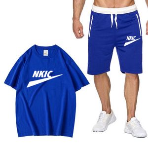 Nieuwe heren hardloopset ademende t-shirt shorts sport shorts mouwen mouwen sport suit fitness jogging mannen gym marathon kleding