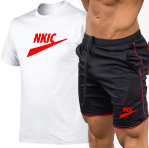 Nouveaux hommes ensemble de course survêtements respirant T-Shirt Shorts Shorts de sport manches costume de sport Fitness Jogging hommes Gym Marathon vêtements