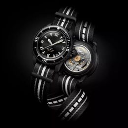 New Mens Watch BioCeramic Ocean Watch Mens Mens mécaniques automatiques de haute qualité Montre de montres de montre Mouvement de montres