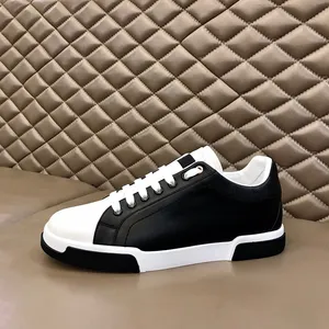 Nuevos zapatos casuales para hombres Mujeres de zapatillas blancas Italia zapato clásico lienzo de rayas empalme de bordado entrenador de plataforma deportiva con caja edj0211