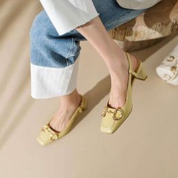 Nova malha oca sandálias versátil diamante cabeça quadrada francês feminino maillard bordado sapatos de designer apontou metal salto alto sandálias femininas raso g calcanhar wr60l
