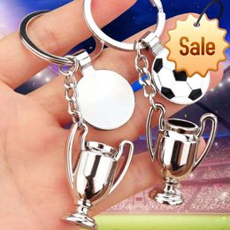 Nouveau Porte-clés en métal pendentif créatif porte-clés de Football modèle