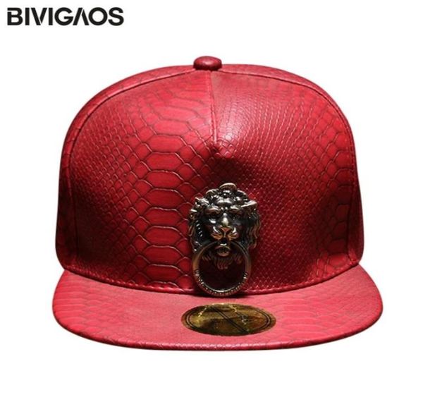 Nouvelle sculpture métallique Lion Head Snapback Chapeaux de serpent en cuir en cuir en peau de serpent Caps de baseball de style punk en cuir en peau de serpe