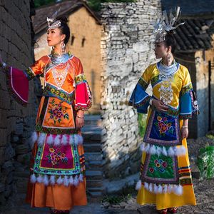 Costumes de la région autonome Miao Guangxi Zhuang et Dong pour femmes, 56 costumes de spectacle de photographie minoritaire, nouvelle collection