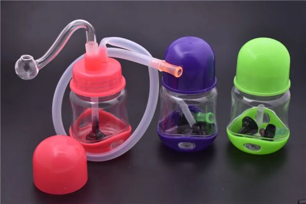 Nuevo mini quemador de aceite bong con reciclador para quemador de aceite tubería de agua dab rig rig rig a mano tubos de agua de bong para fumar forma de botella de plástico LL