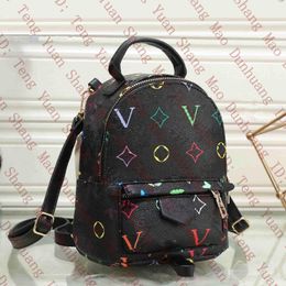 Nuevo mini bolso de mochila de cuero de PU Mochilas para mujer Mochilas de diseñador Bolsas Moda Casual Hombres Mujeres Pequeño hombro Mochila Estilo