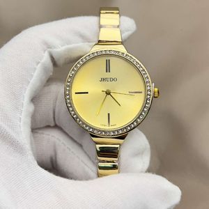 Nouveau Bracelet de montre-Bracelet à la mode en alliage de luxe minimaliste, petite montre pour femme, montre de vie étanche