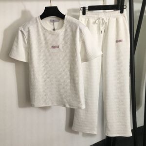 NOUVEAU MIU FEMMES SEXY SEXY CASUS, Letter Diamond Lettrage Full Corps Logo Jacquard T-shirt à manches courtes avec un pantalon de la jambe élastique