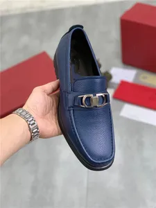 Nieuwe gemengde kleuren luxueuze mannen Loafers schoenen Vintage Britse koeienleer formele designer jurk schoenen gesneden brogue business casual bruiloft banket schoenen