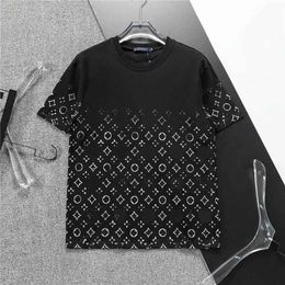 De nouveaux modèles lancés en 2024Designer Black and White Tshirt Designers Men t Women tenue Luxurys Tees T-shirt d'été Polo Short de haute qualité Taille asiatique
