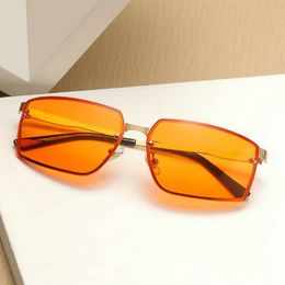 Nuevo estilo moderno, gafas de sol superclaras para mujer, gafas rectangulares con personalidad para hombre, gafas de sol decoloradas para viajes en la playa, mezcla de colores