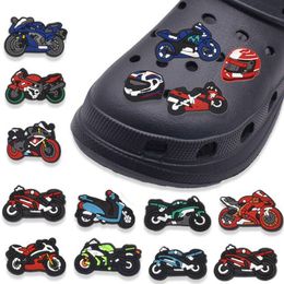 Nieuwe motorfiets Croc Shoe Charms PVC Cartoon Shoecharms Buckle Fashion Shoe Accessoires Clog Charm Decoration Button Pin