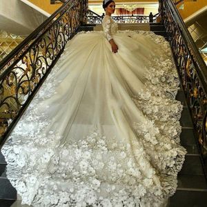 Nouvelles robes de mariée musulmanes 1m Train 2022 robe de mariée de luxe dentelle perlée Applique 3D fleurs à manches longues arabe