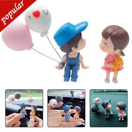 Figuras de acción de pareja de dibujos animados, decoración bonita para coche, adorno de globo, accesorios para salpicadero Interior de coche, regalos