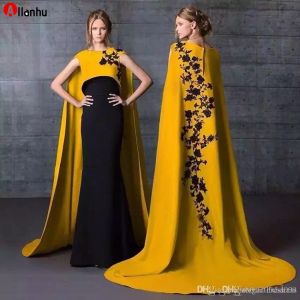 NOUVEAU! Nouvelle Mode Dubaï Arabe Robes De Soirée Avec Cape Satin Noir Applique Étage Longueur Robe Formelle Robes De Soirée Robe De Bal Robes Robe