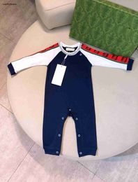 Nieuwe pasgeboren jumpsuits Multi Color Splicing Design Toddler Clothing Grootte 52-90 cm Baby Crawling pak lange mouwen baby Bodysuit 24APRIL