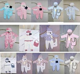 Nuevos monos recién nacidos ropa para niños pequeños talla 52-80 diseñador traje de arrastre de bebé bufanda de algodón de algodón cómodo 24 abril