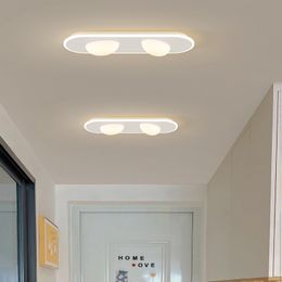 Nieuwe Noordse gang LED -plafondlamp Minimalistische lange strip crème Stijl voor toegang balkon veranda mantaal Aisle Home Bright Lamp