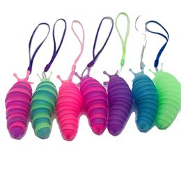 Nieuwe nieuwigheidsspellen fluorescentie gearticuleerde slug flexibele 3D fidget slakken speelgoed voor alle leeftijden bureau speelgoed desktop ornament kinderen cadeau 1229