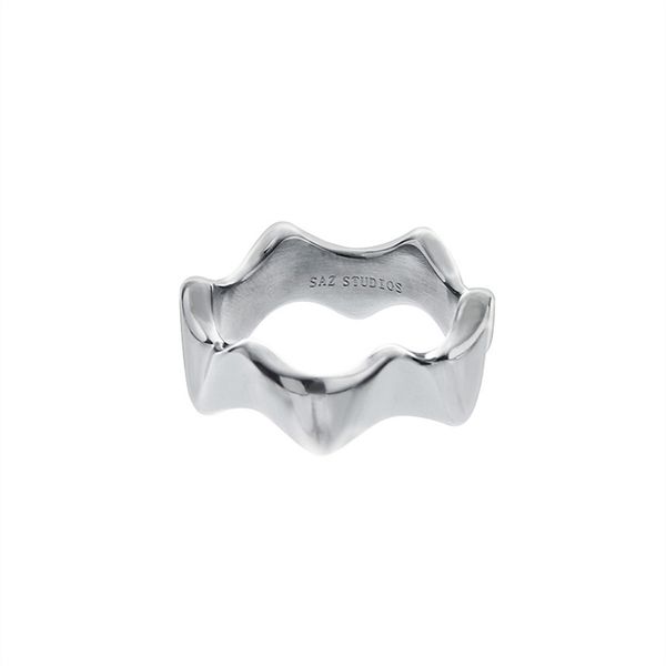 Nuevo diseño Original, anillo con diseño de onda, nicho tridimensional, joyería de moda de marca Tide de acero de titanio Irregular indiferente