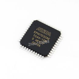 Nuevos circuitos integrados originales IC campo programable puerta matriz FPGA EPM7032AETC44-10N chip IC TQFP-44 microcontrolador