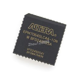 Nouveaux Circuits intégrés d'origine ICs Field Programmable Gate Array FPGA EPM7064SLC44-10N puce IC PLCC-44 microcontrôleur