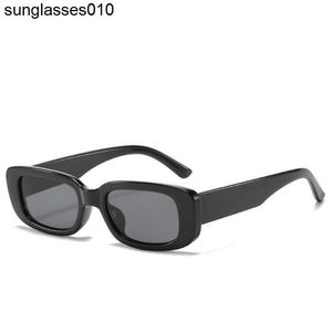 Nouvelles lunettes de soleil à monture ovale Lunettes de soleil tendance Fashion small Achetez une paire de lunettes de soleil et envoyez-en deux