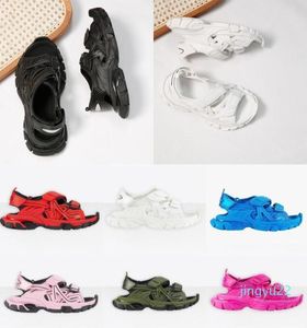 Nieuwe Paris Mens Dames Designer Track Sandals Fashion Casual Shoes Slippers Slijschoen voor mannen Dames Dikke Bottom Beach Sandalen WHI5969257