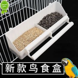 Nieuwe Papegaai Vogels Water Opknoping Kom Parkiet Feeder Box Huisdier Kooi Plastic Voedsel Container Voeden Gereedschap Vogelvoeder