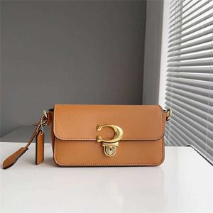 nouveau brevet STUDIO BAGUETTE bâton en cuir de vache petit sac messager à bandoulière carré Usine en ligne 70% vente