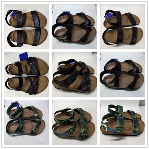 Nieuw patroon glitter beroemde merk platte sandalen vrouwen casual schoenen vrouwelijke zomer strand flip flops echt lederen sandalen met orignal box