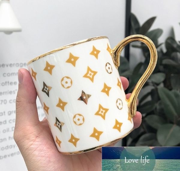 Nouveau Personnalisé à la mode lumière de luxe or poignée tasse tasse en céramique cadeau bureau tasse à café tasses de mariage