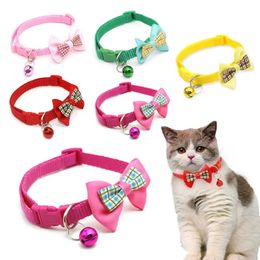 Nieuwe huisdierenkragen Nieuwe Pet Bow Bell Carrars Cute Cat Carrars Pet Supplies Multi Color Verstelbare Pet Dessing Tool Pet Accessoires