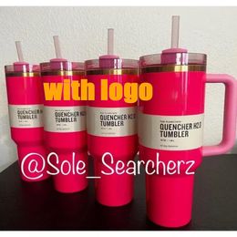 Nieuwe PINK Parade 40oz Quencher H2.0 Mokken Cups camping reizen Auto cup RVS Tumblers Cups met siliconen handvat Valentijnsdag Cadeau Met 1:1 Hetzelfde Logo