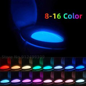 Nieuwe PIR Motion Sensor Toilet Seat Night Light 8 16 Colors Waterdicht achtergrondverlichting voor toiletpom LED Luminaria lamp WC Toiletlicht HKD230812