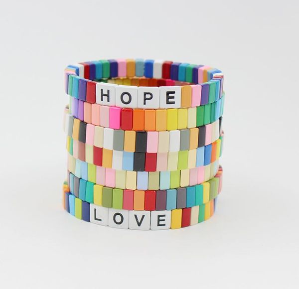 Nouveau populaire coloré Style bohème bracelet à breloques couleurs assorties Alphabet amour espoir Bracelets1637238