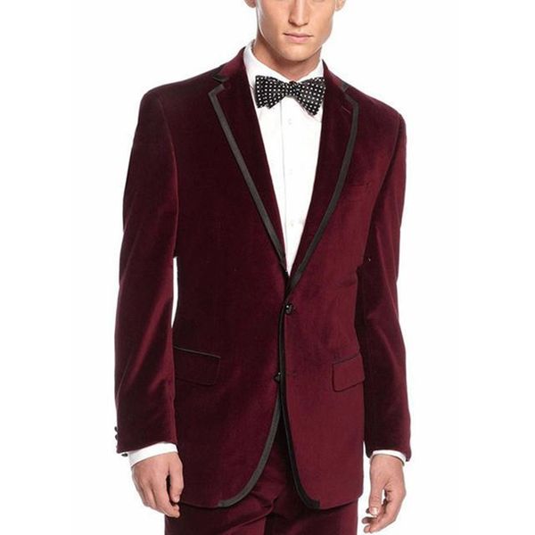 Nouveau Design populaire Deux boutons Dark Red Velvet Groom Wedding Tuxedos Notch Revers Groomsmen Mens Dîner Blazer Suits (Veste + Pantalon + Cravate) 396