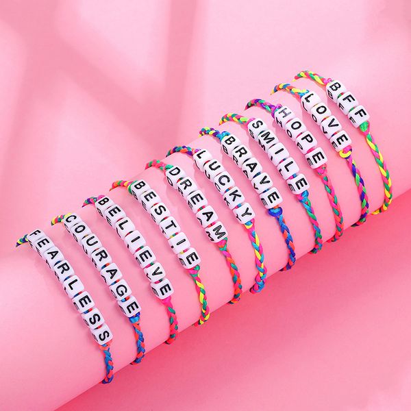 Nouveau populaire anglais lettre mots Bracelet à breloques coloré tissé Bracelets bijoux pour enfants