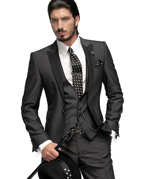 New Popular One Button Charcoal Grey Groom Tuxedos Peak Lapel Men Wedding Party Padrinos de boda 3 piezas Trajes (Chaqueta + Pantalones + Chaleco + Corbata) K91