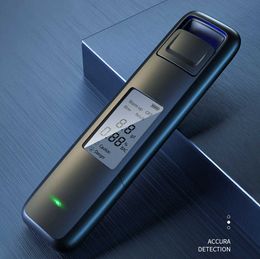 Nieuwe draagbare Carhome AccessoriesNon-Contact Alcohol Breath Tester met digitaal display scherm USB oplaadbare Breathalyzer Analyzer Hoge nauwkeurigheid