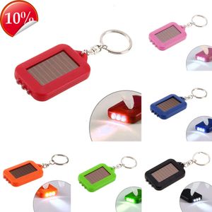 Nouvelles lanternes portables lampe de poche LED portable Mini lampes de poche solaires porte-clés lampes de poche pour la nuit en plein air cyclisme randonnée éclairage de secours