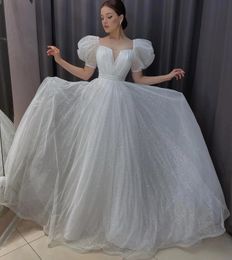 Nouvelle princesse robe de mariée à paille en même col courte à col courtes A-line