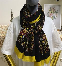 Nieuw product Zwarte kleurformaat 180 cm 65 cm 100 wol materiaal printpatroon Lange pashmina sjaal sjaals voor vrouwen6092830