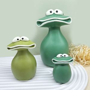 Nouveau produit Creative Frog Resin Cartoon Home, salon, décoration de table de petits ornements
