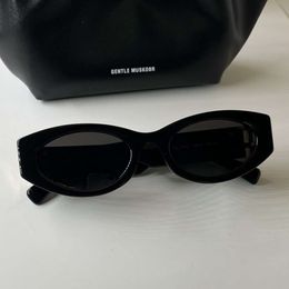 Nieuw product Mujia dames dezelfde MIU zonnebril UV-bestendige bril heren SMU 11W klassieke mode