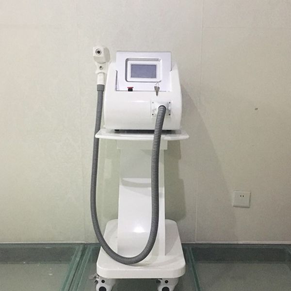 Nouveau produit Q commuté Nd Yag Laser détatouage visage noir poupée blanchiment de la peau supprimer les taches de rousseur remède