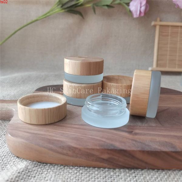 Nouveaux produits Cosmétiques CBD pot maquillage poudre libre utiliser 5g 15g forme ronde mini verre avec couvercles en bois de bambou