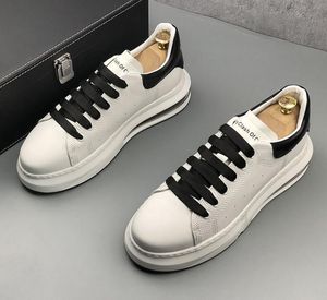 Color mezclado Diseñador Hombres Zapatillas de deporte Zapatillas de deporte Transpirable Casual Monopatín Caminata diaria Moda clásica Desgaste Resitant Mens Dress Mocasines top zapatos en línea tamaño 9